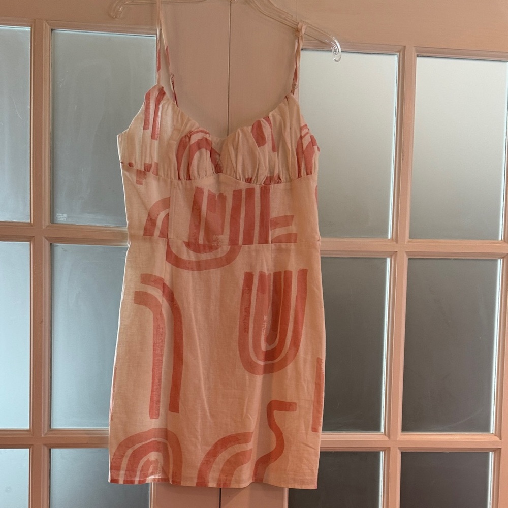Sabo Skirt Stylish Peach and Cream Dress, straps are adjustable